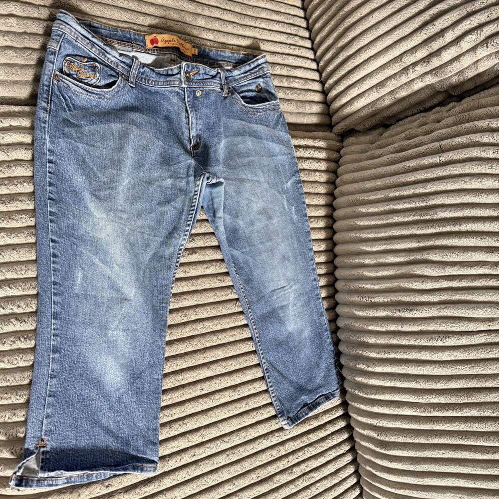 Apple Bottoms Vintage True Y2K Denim Capri Jeans Womens Cuffed Blue MSRP $69